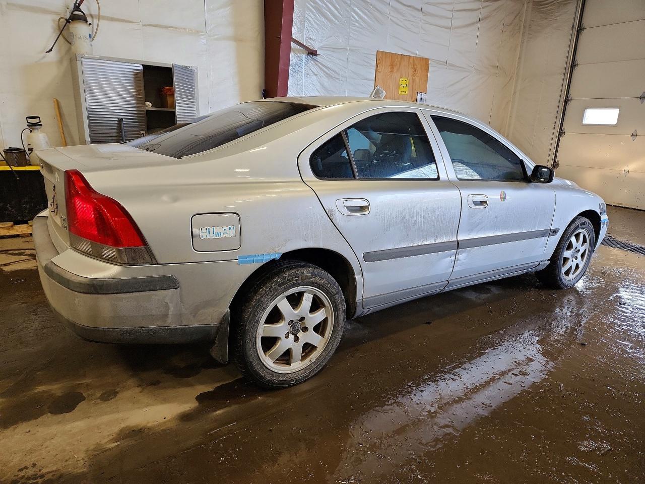 2004 VOLVO S60