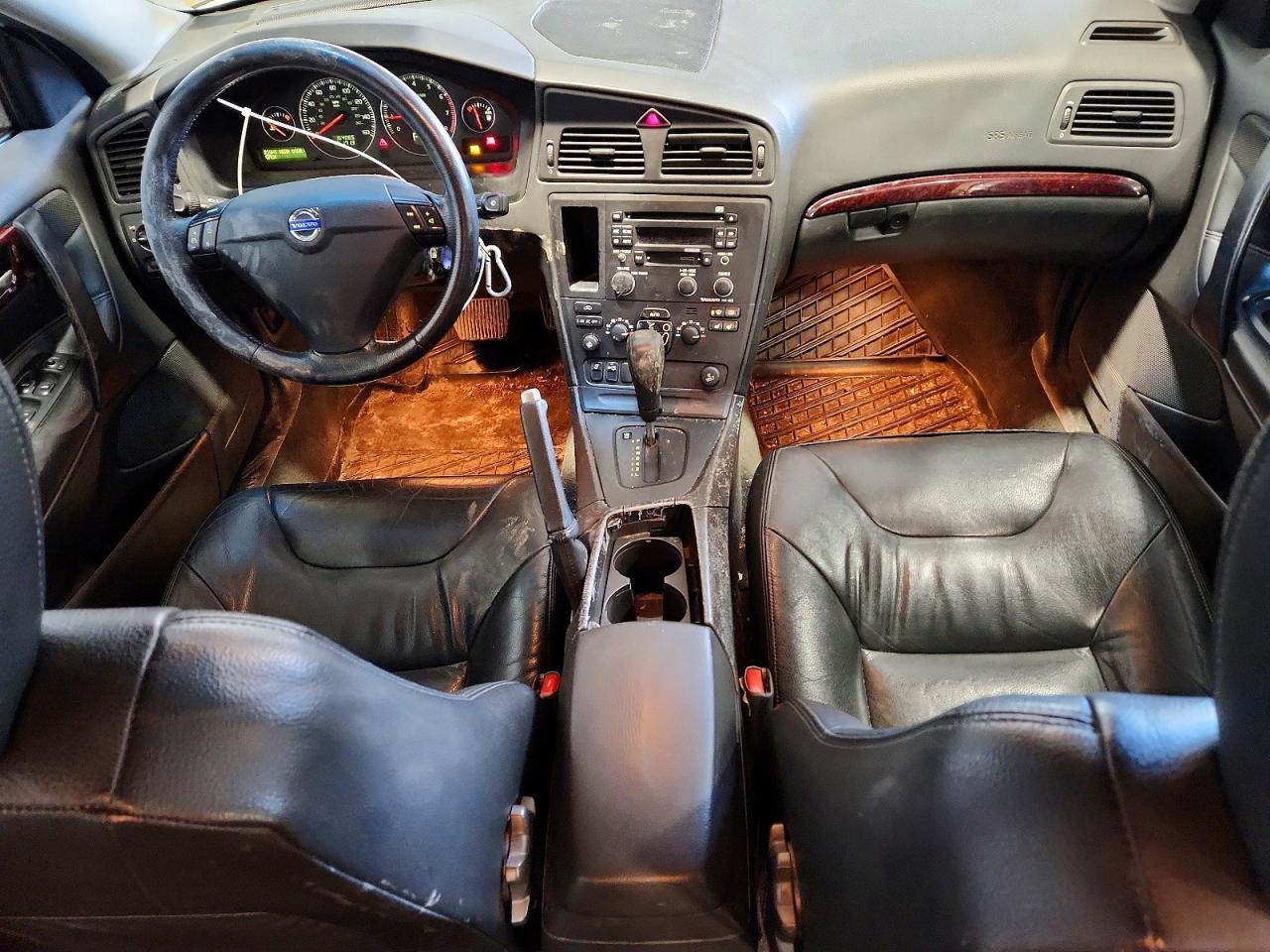 2004 VOLVO S60
