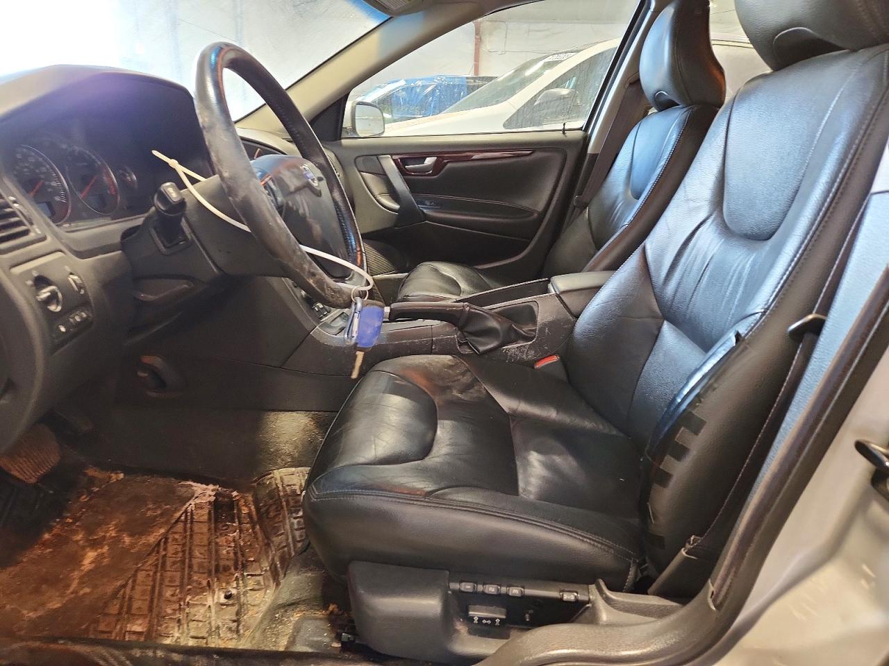 2004 VOLVO S60