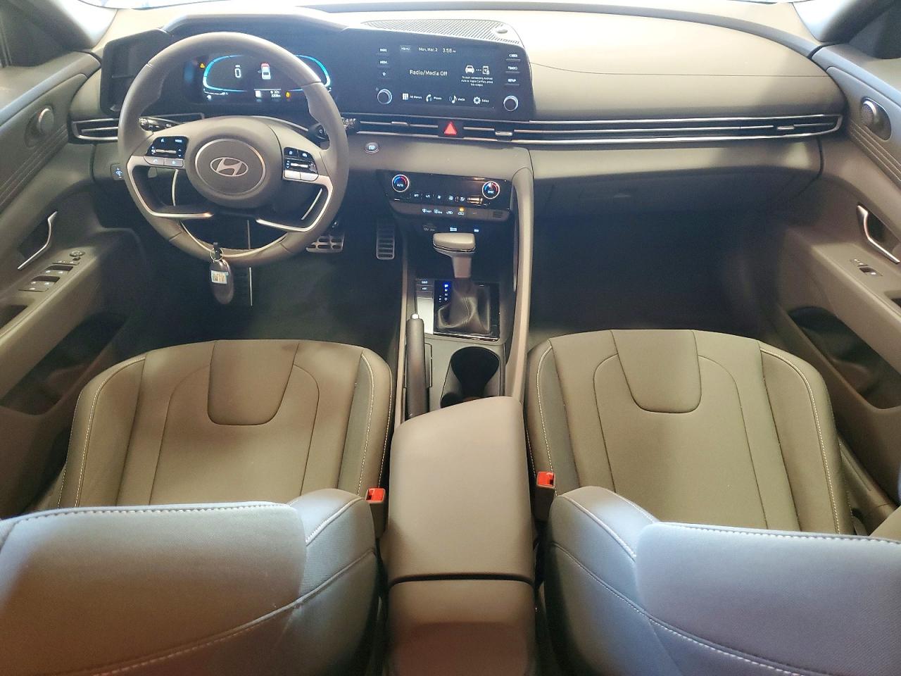 2025 HYUNDAI ELANTRA