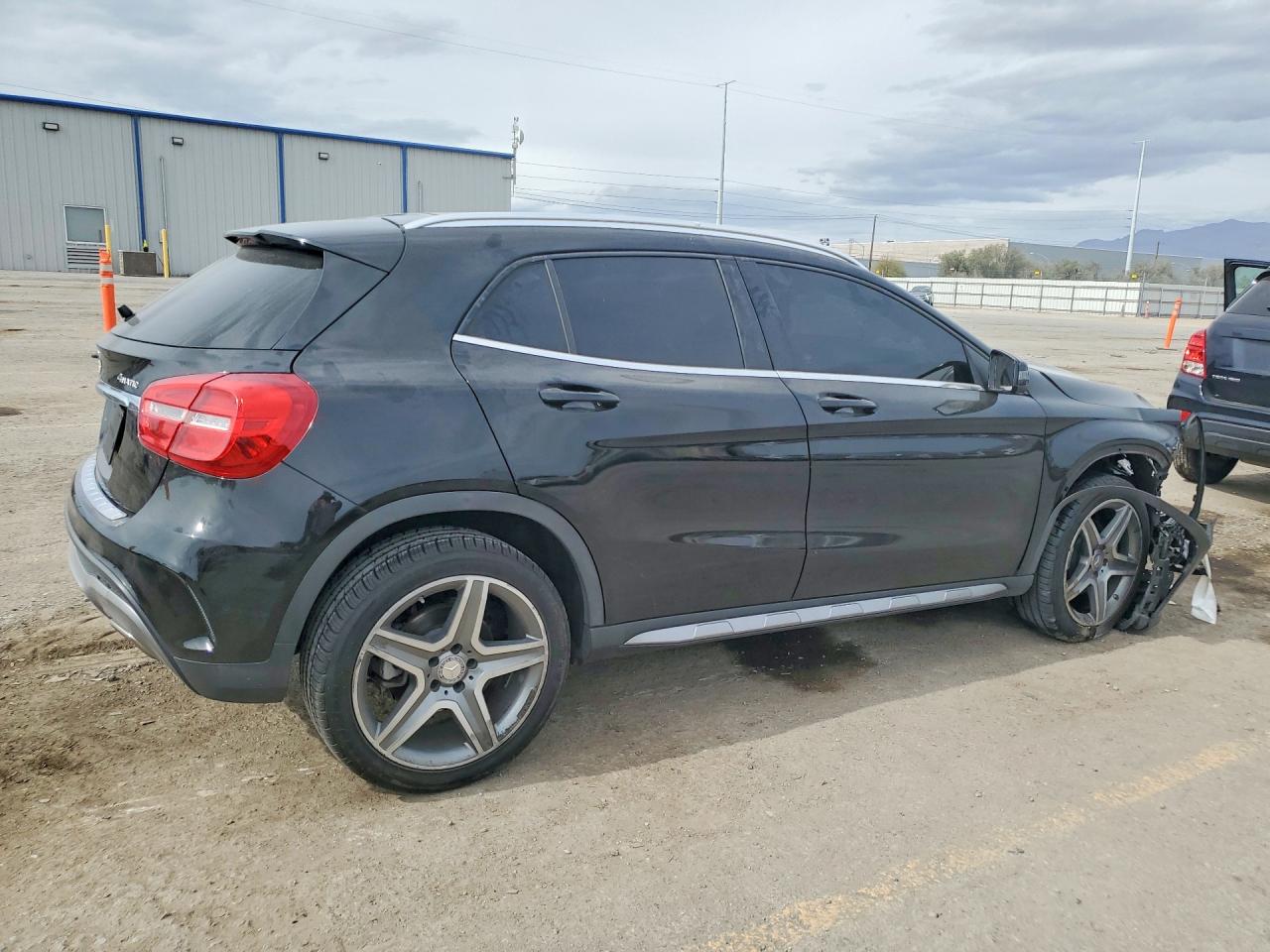 2015 MERCEDES-BENZ GLA-CLASS