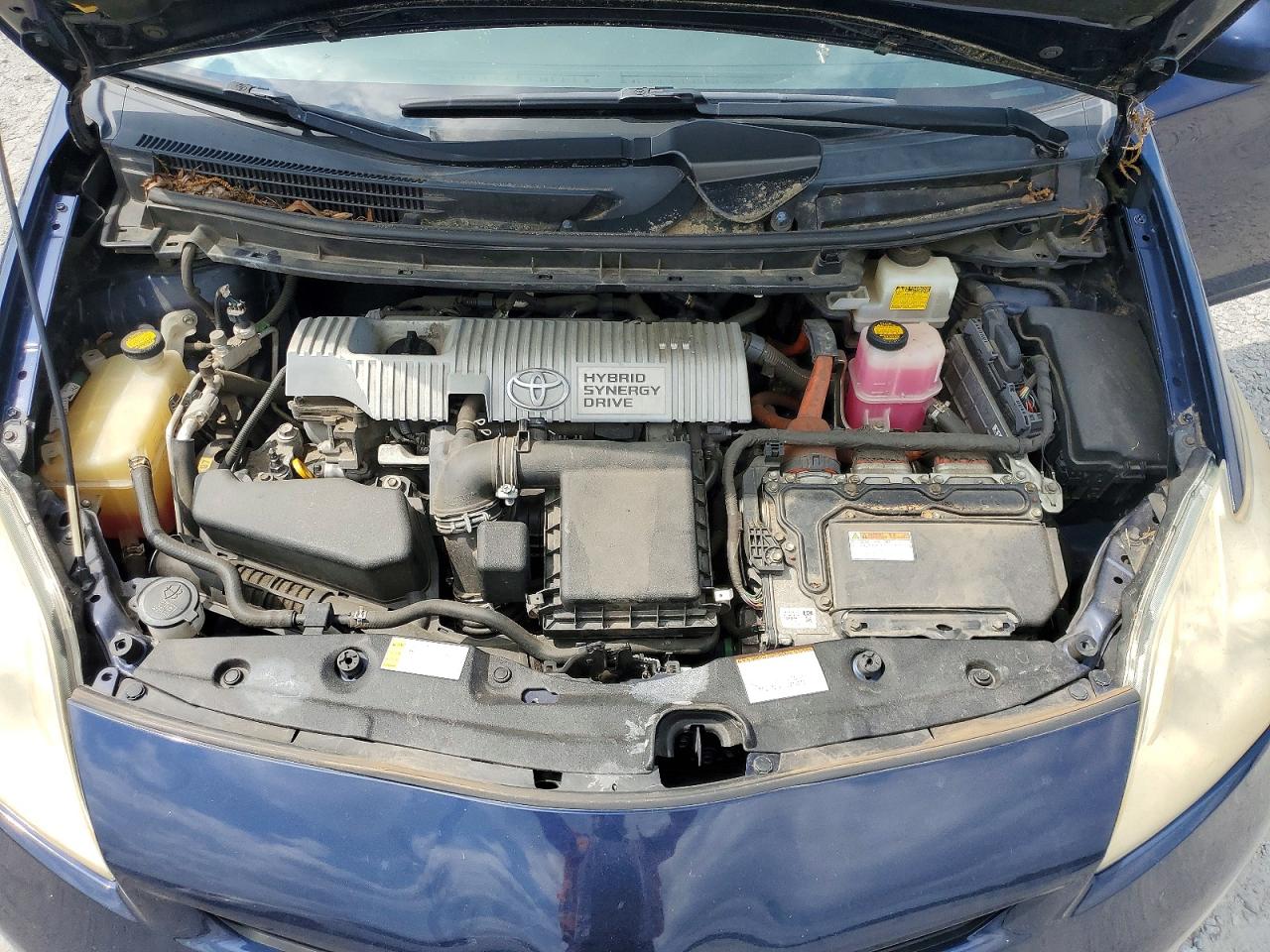 2013 TOYOTA PRIUS