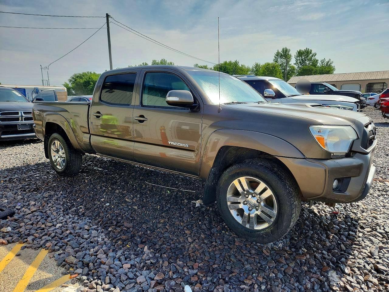 2012 TOYOTA TACOMA