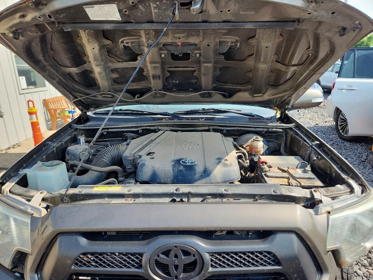 2012 TOYOTA TACOMA