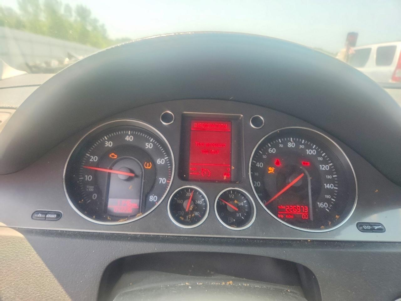 2008 VOLKSWAGEN PASSAT