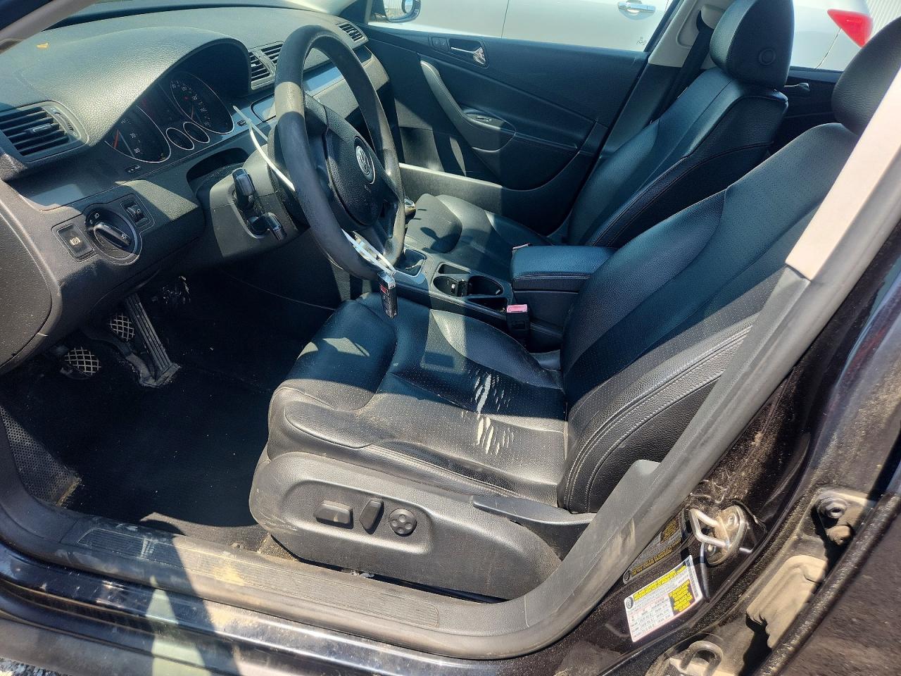 2008 VOLKSWAGEN PASSAT