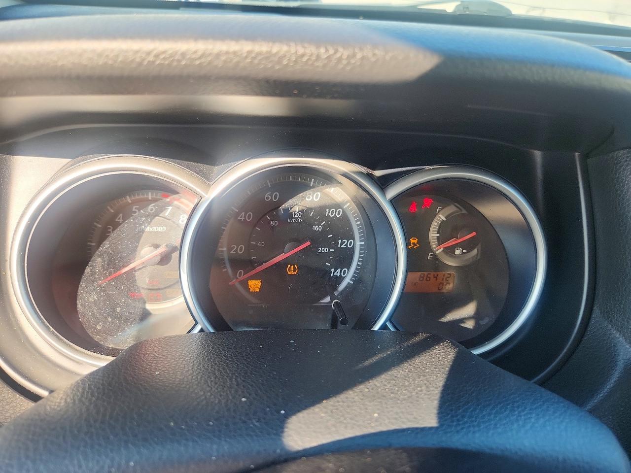 2011 NISSAN VERSA