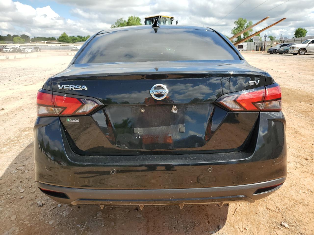 2021 NISSAN VERSA