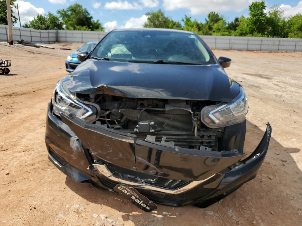 2021 NISSAN VERSA