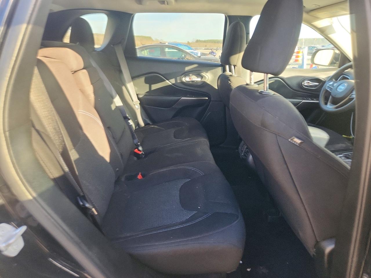 2019 JEEP CHEROKEE