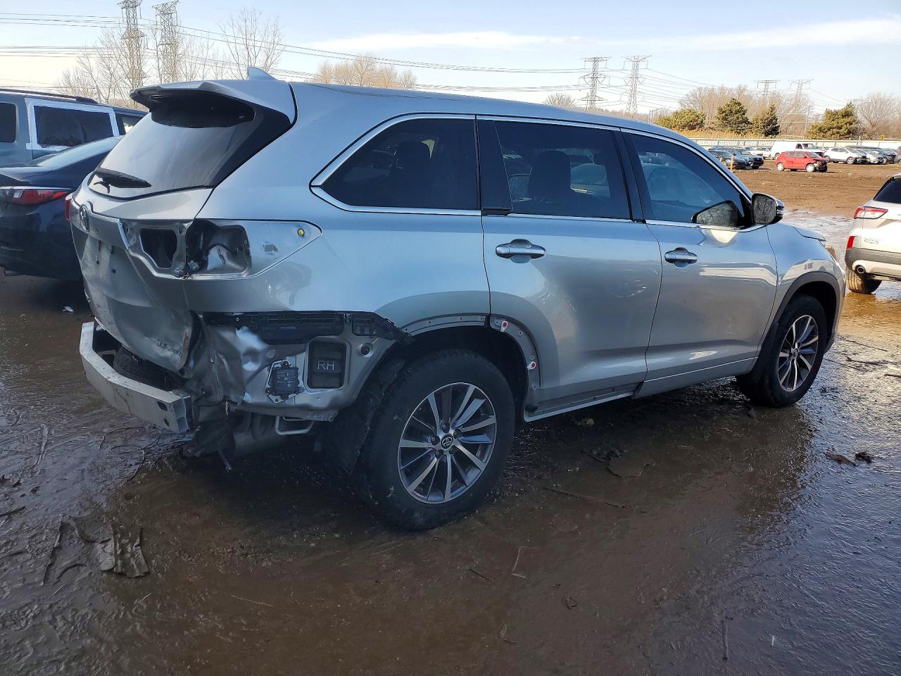 2018 TOYOTA HIGHLANDER