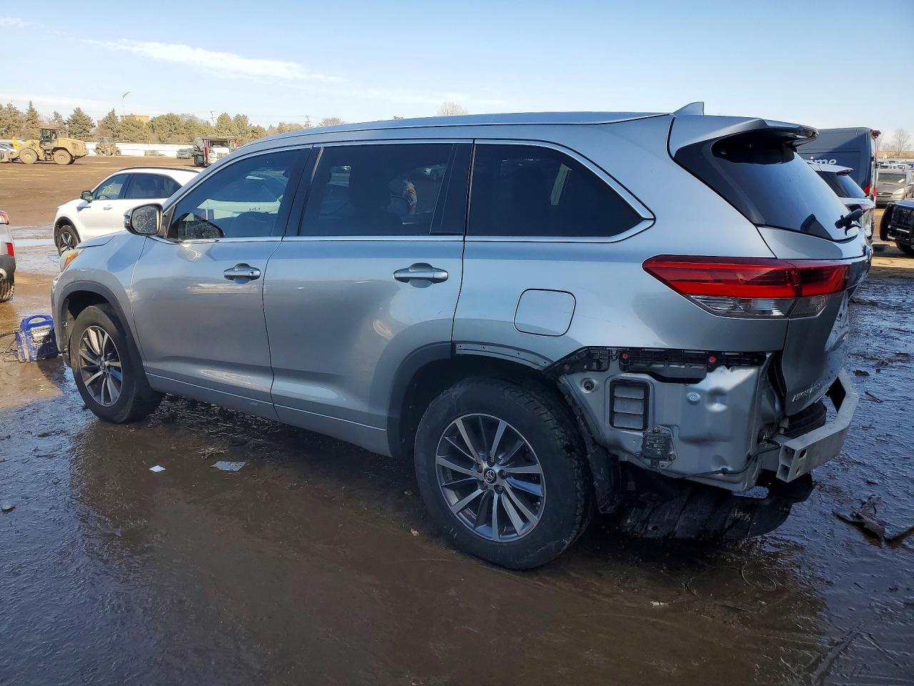 2018 TOYOTA HIGHLANDER