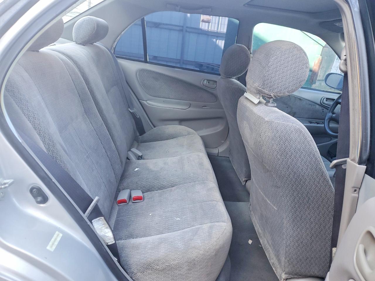 2002 TOYOTA COROLLA