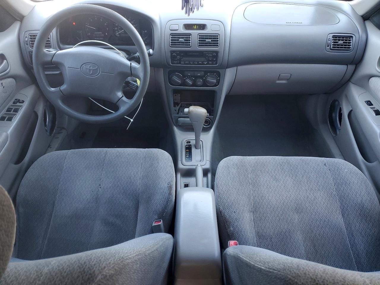 2002 TOYOTA COROLLA
