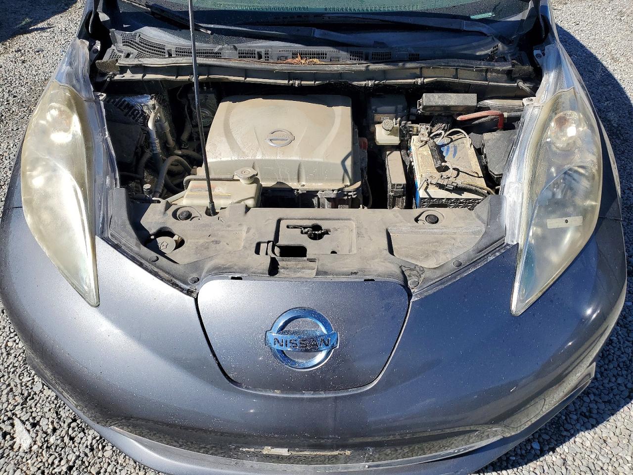 2016 NISSAN LEAF