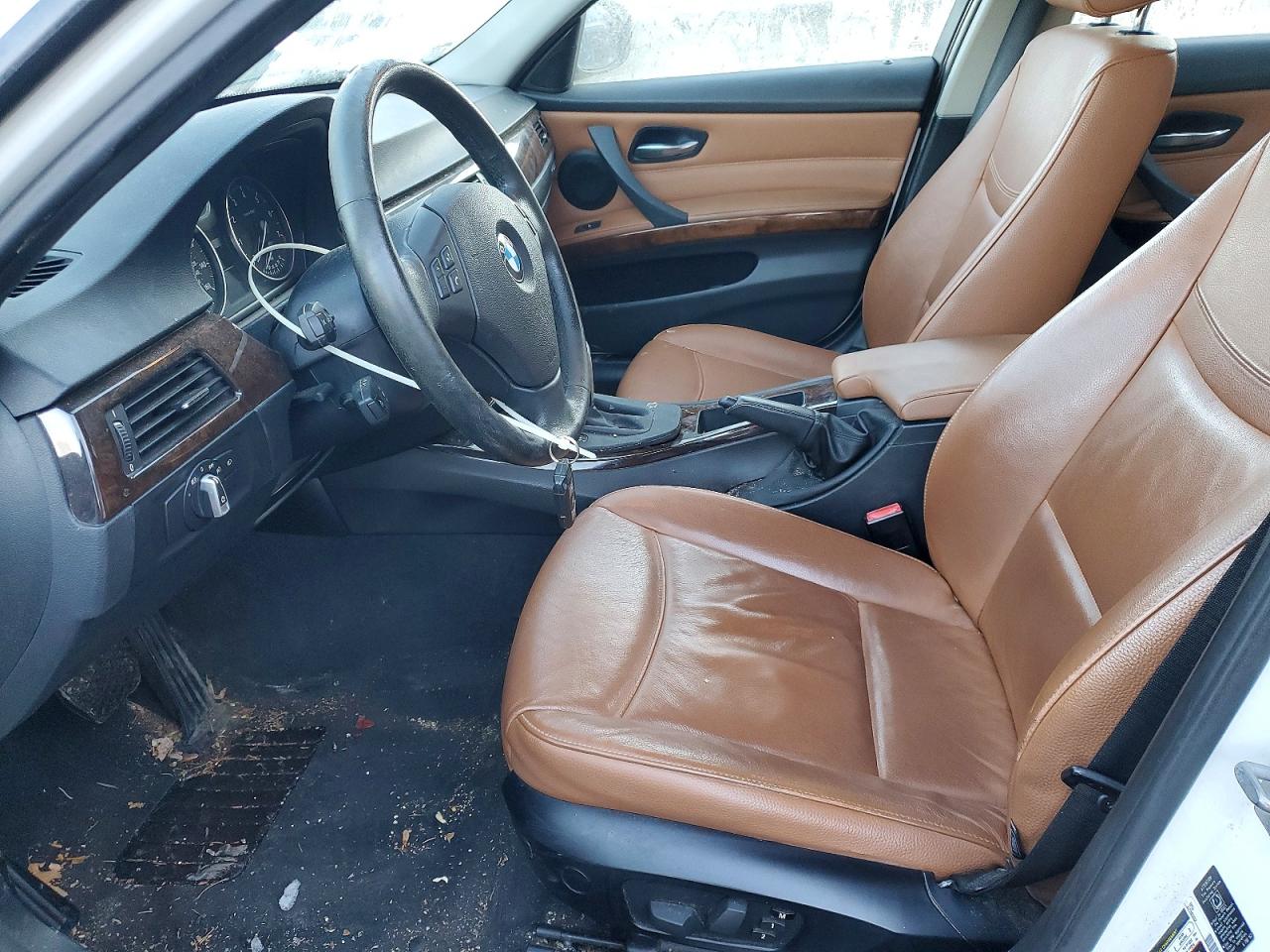 2011 BMW 3 SERIES