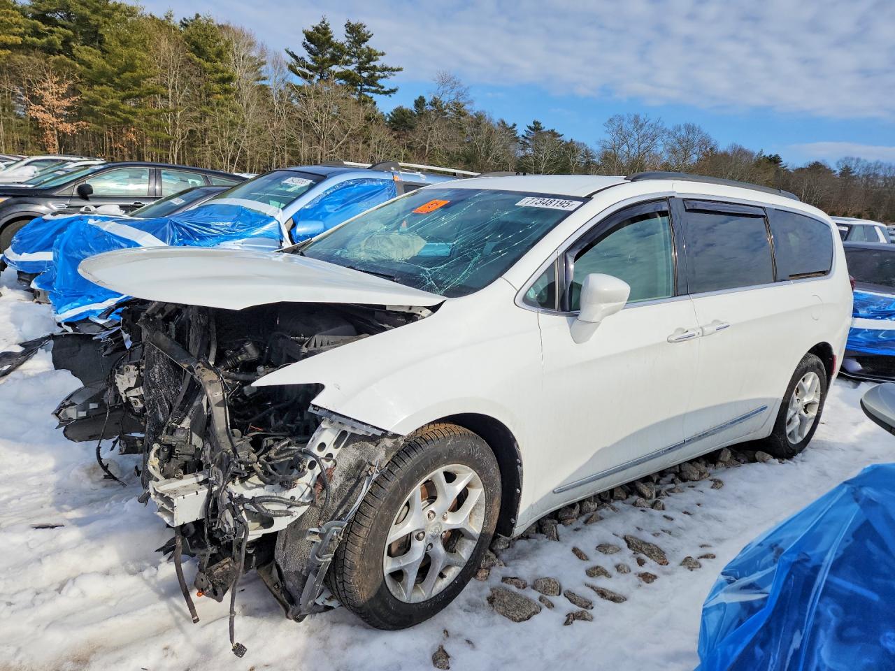 2017 CHRYSLER PACIFICA
