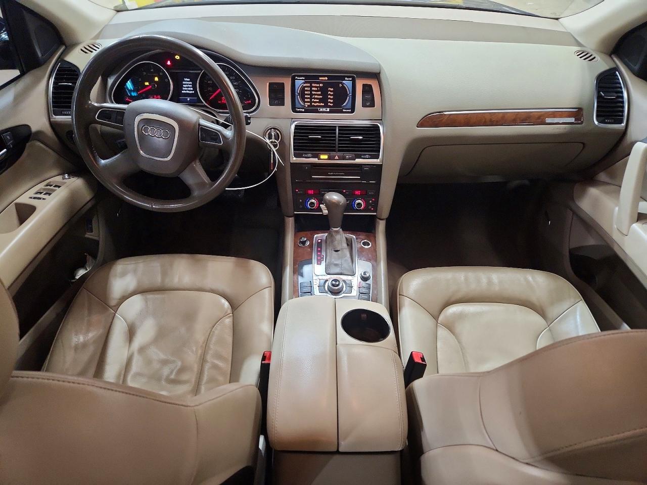 2011 AUDI Q7