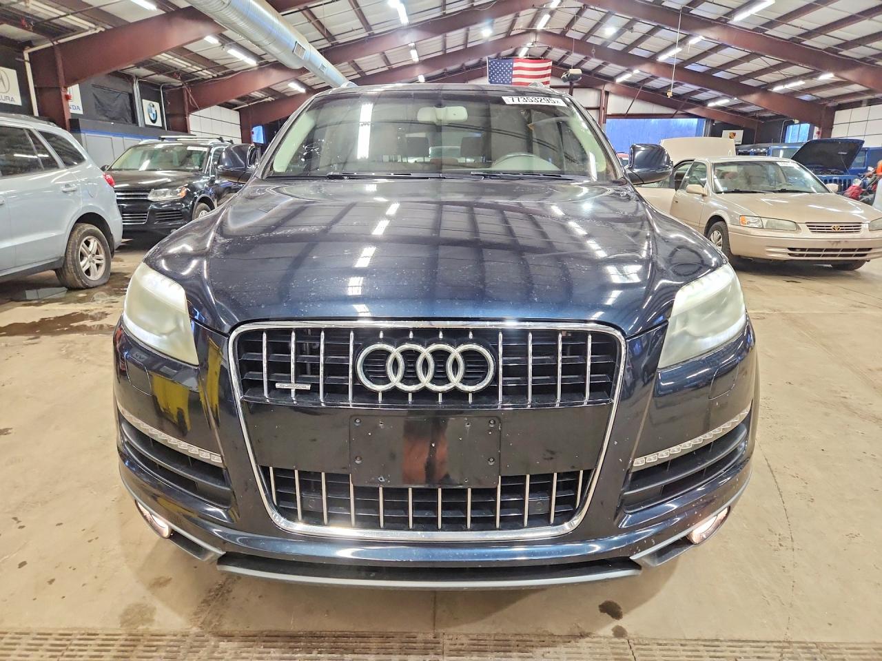 2011 AUDI Q7