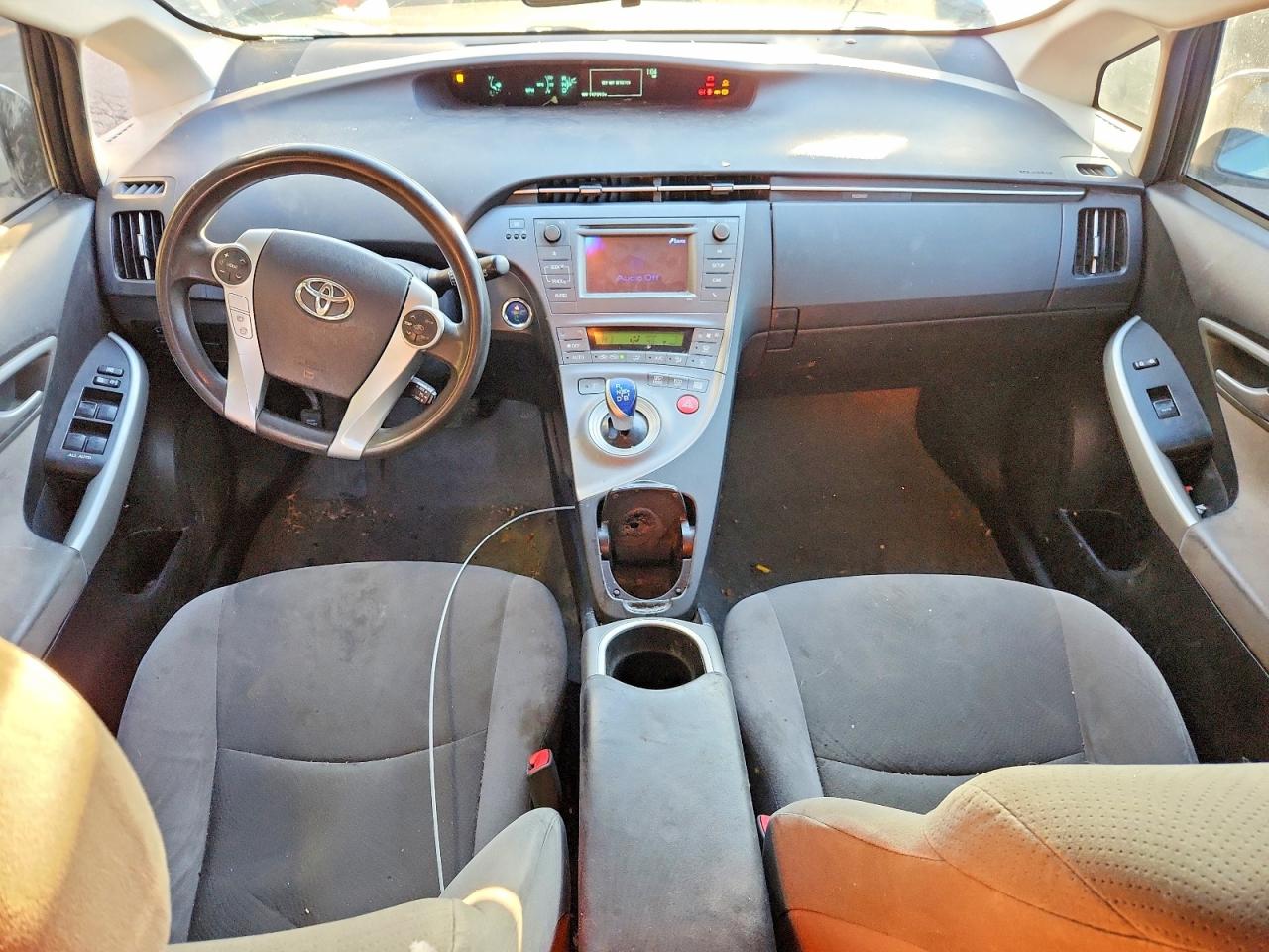 2013 TOYOTA PRIUS