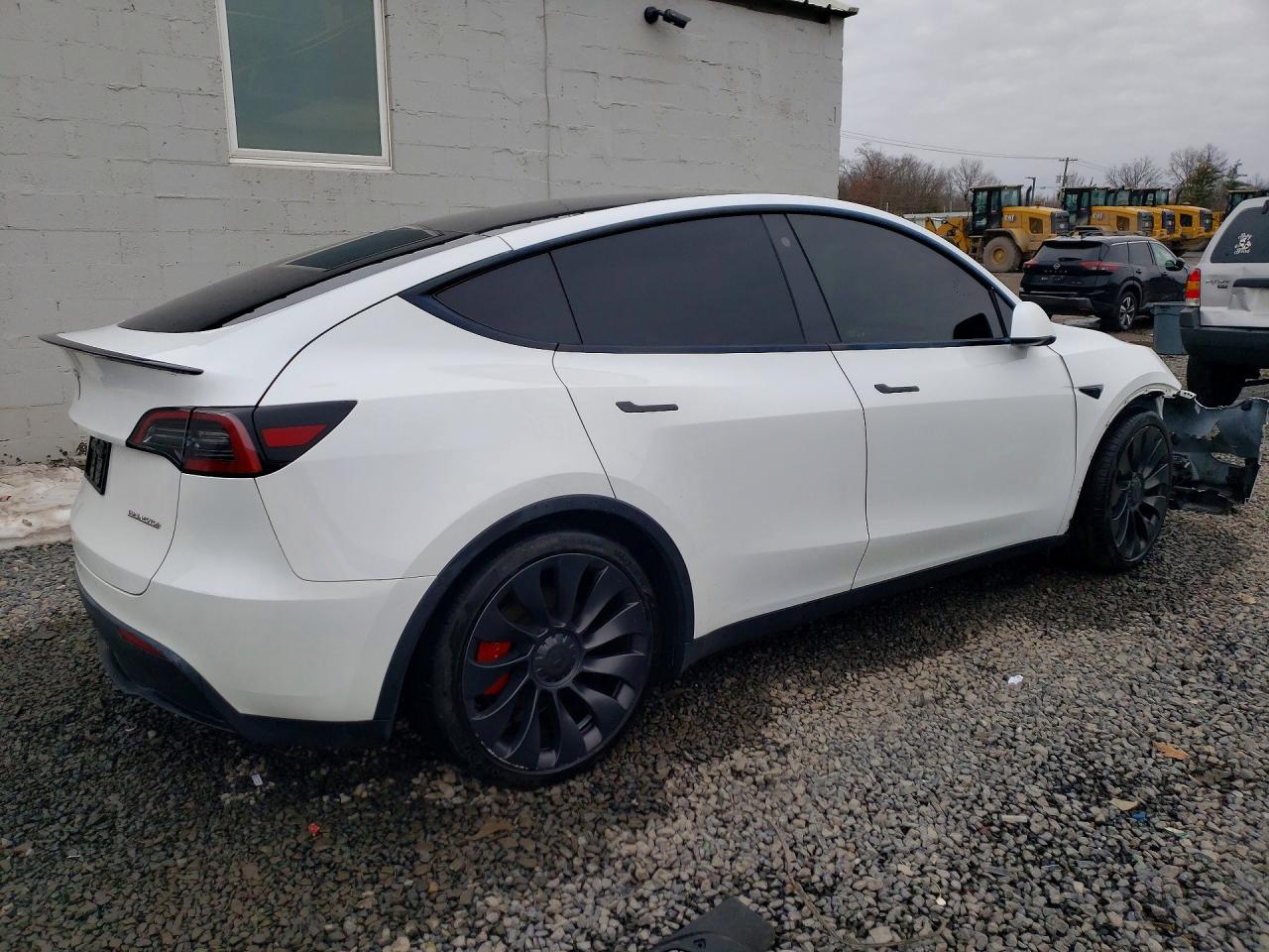 2023 TESLA MODEL Y