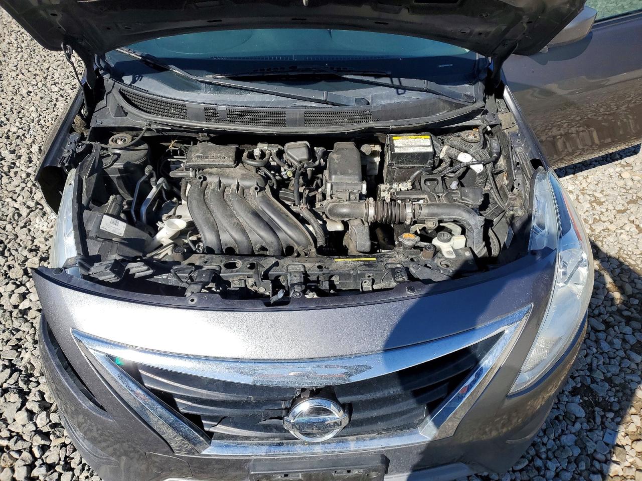 2017 NISSAN VERSA