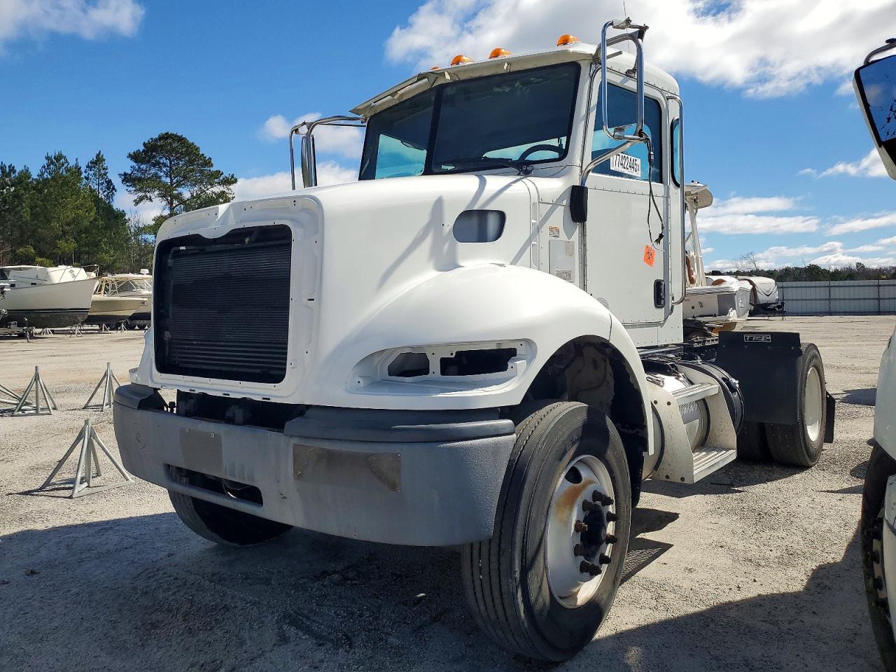 2016 PETERBILT UNKNOWN