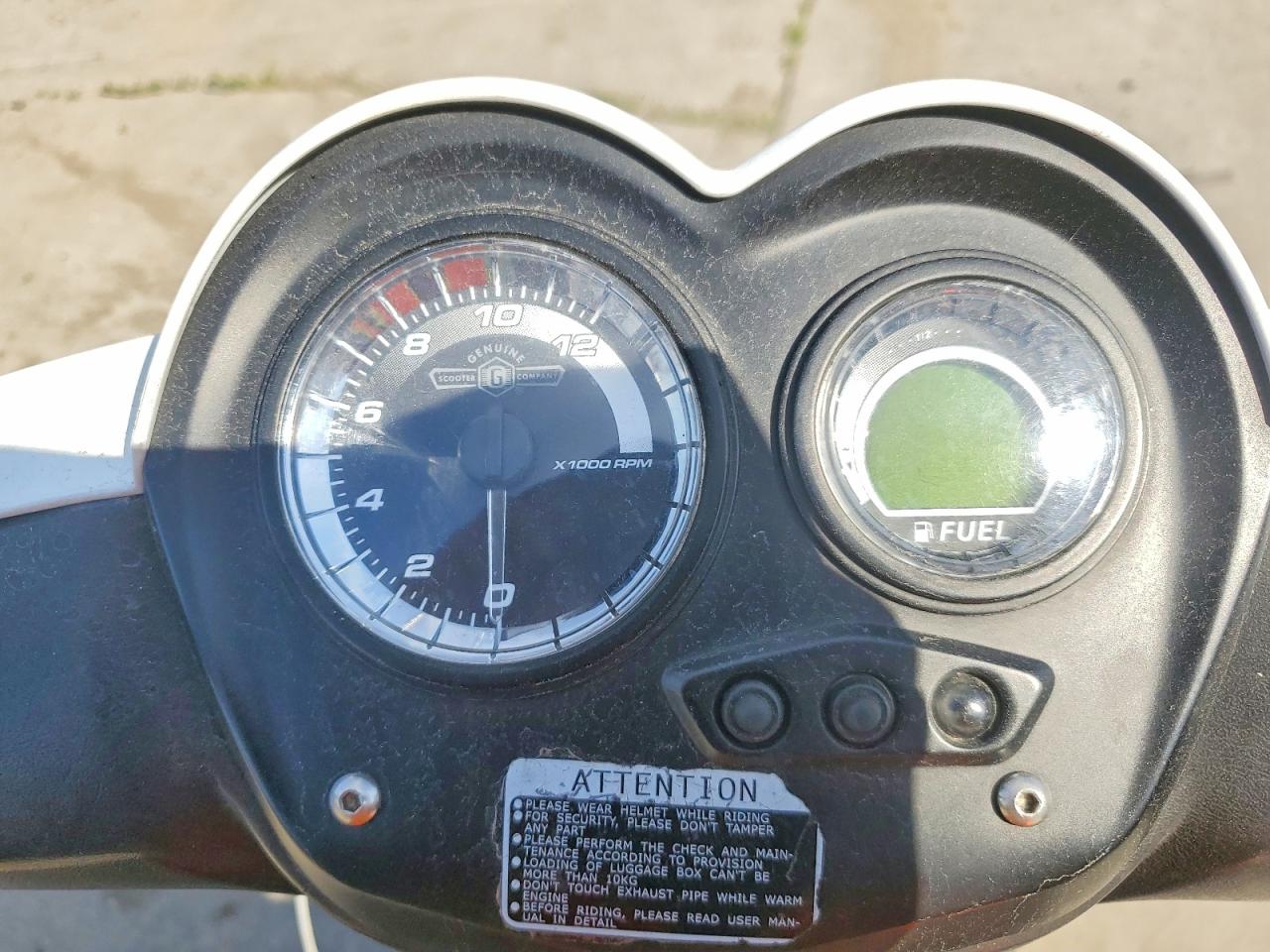 2022 GENUINE SCOOTER CO. SCOOTER