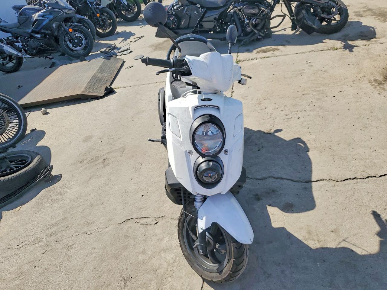 2022 GENUINE SCOOTER CO. SCOOTER