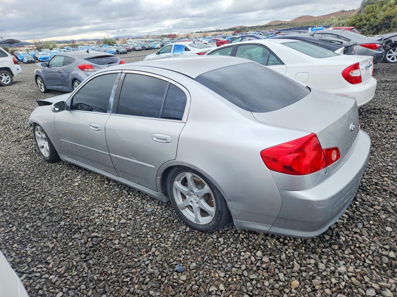 2005 INFINITI G35 BASE