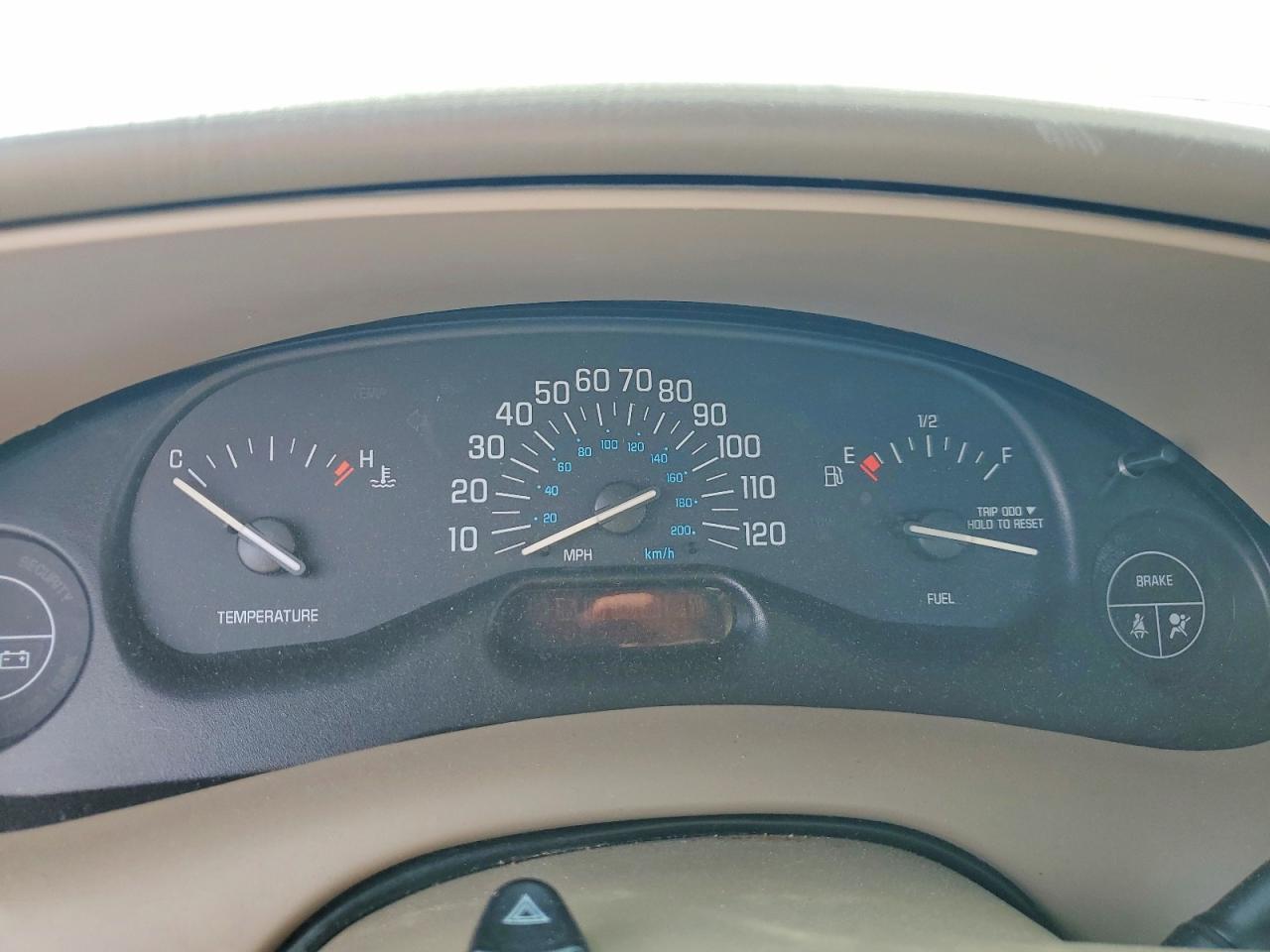 2003 BUICK CENTURY