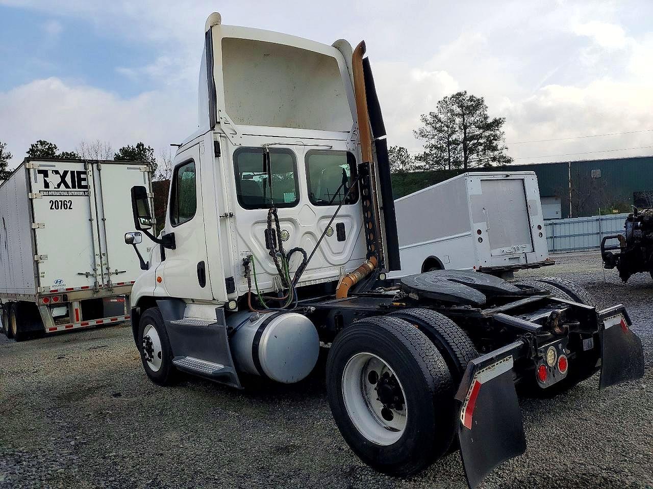 2016 FREIGHTLINER ALL OTHER