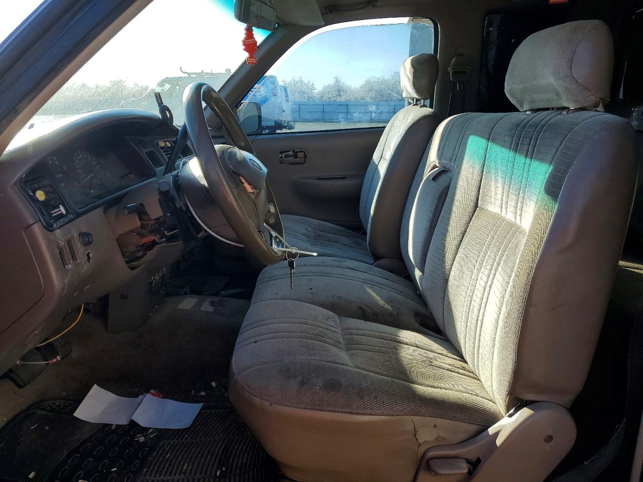 1996 TOYOTA T100