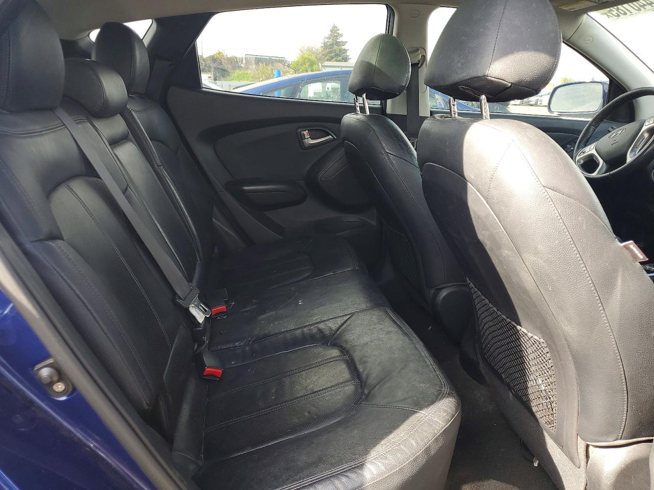 2010 HYUNDAI TUCSON