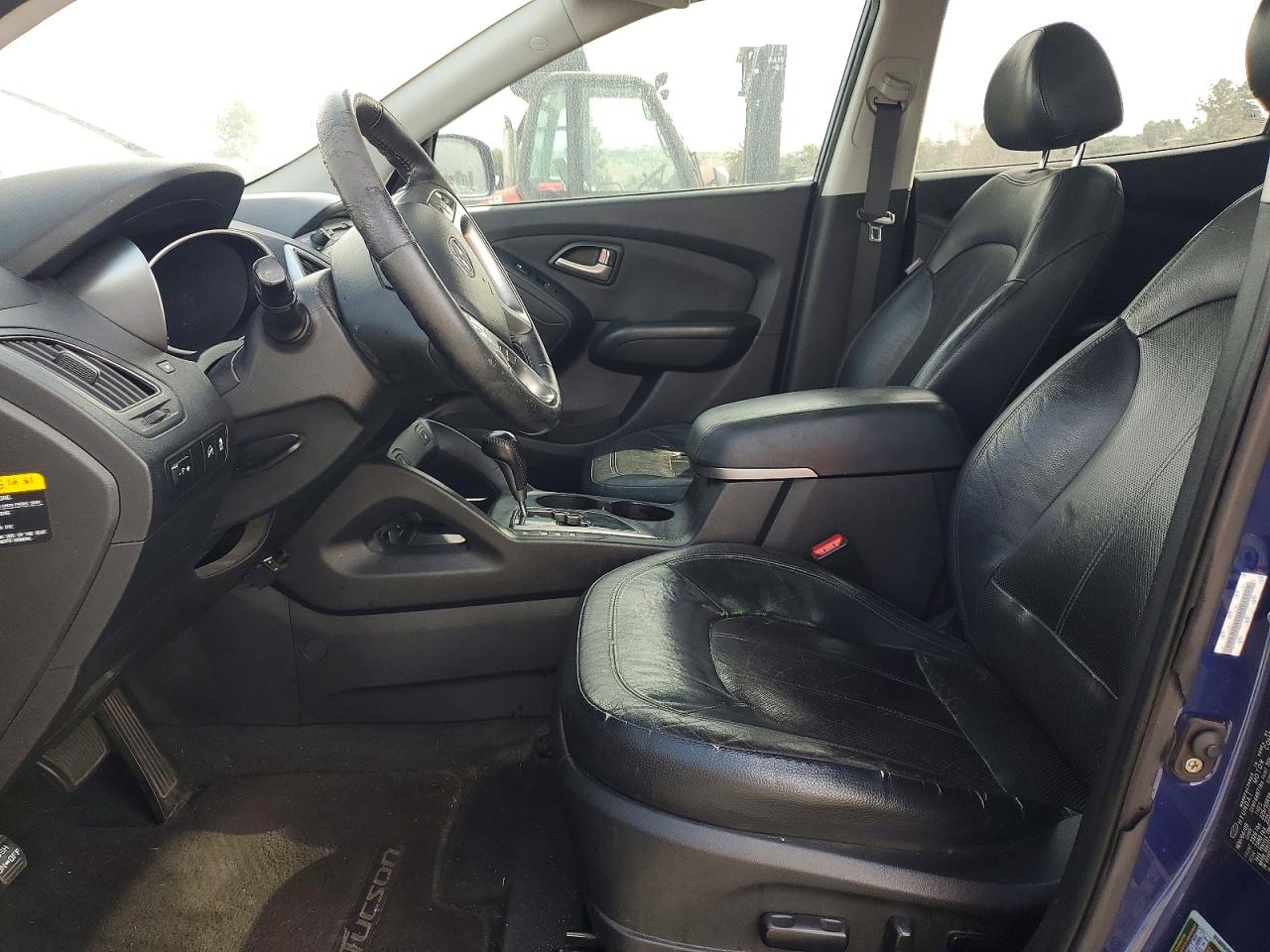 2010 HYUNDAI TUCSON