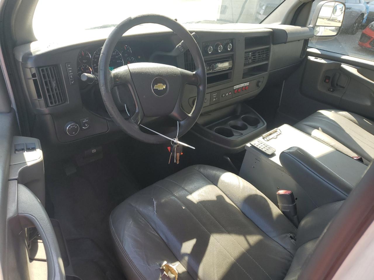 2014 CHEVROLET EXPRESS