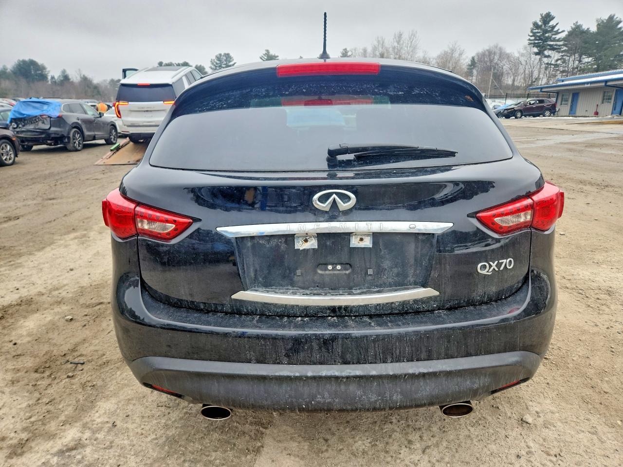 2017 INFINITY QX70