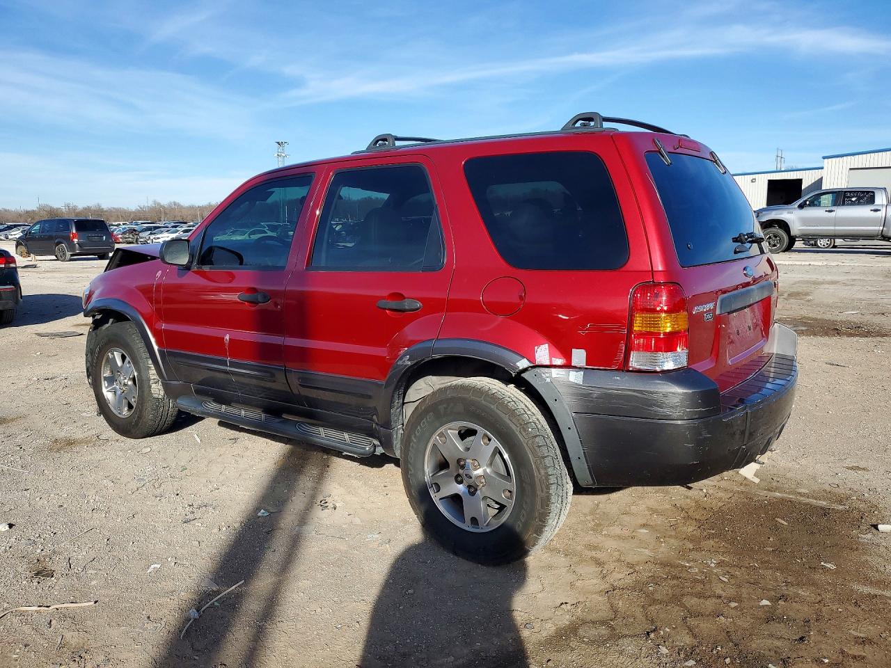 2005 FORD ESCAPE