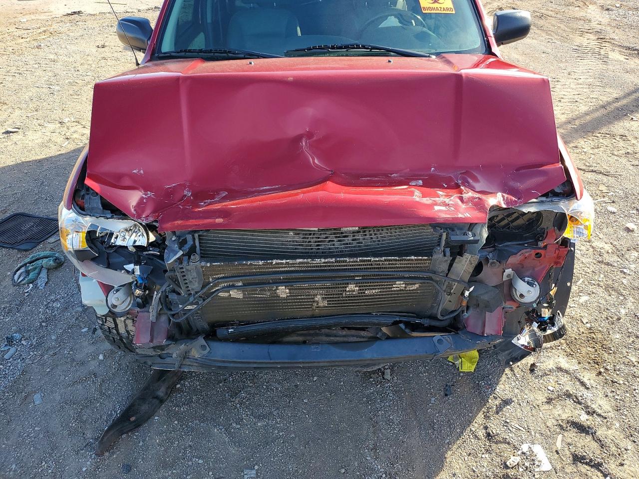 2005 FORD ESCAPE