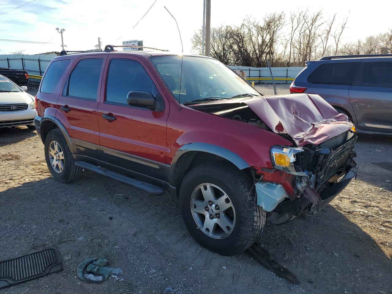 2005 FORD ESCAPE