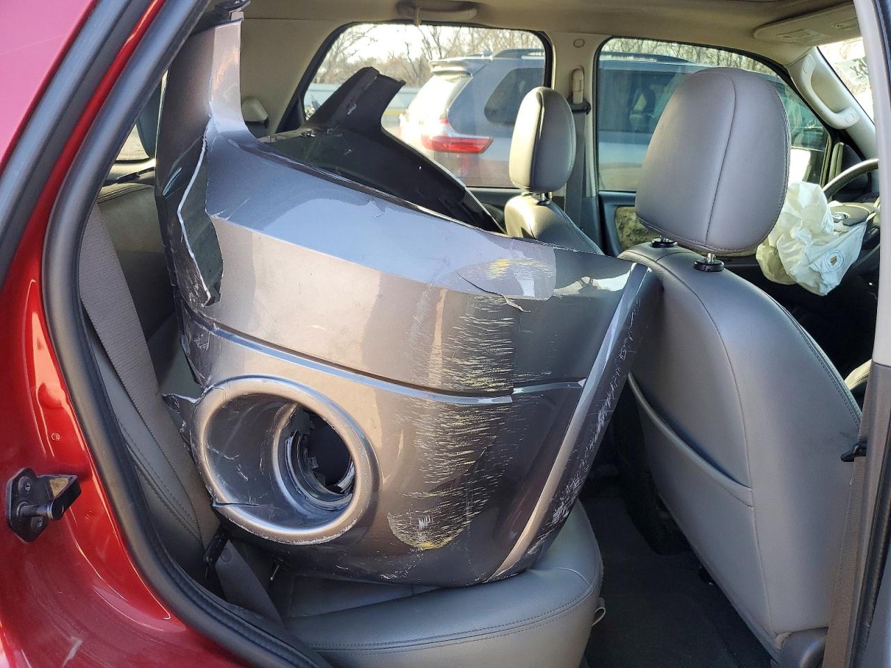 2005 FORD ESCAPE