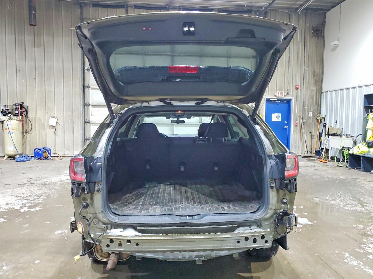 2020 SUBARU OUTBACK