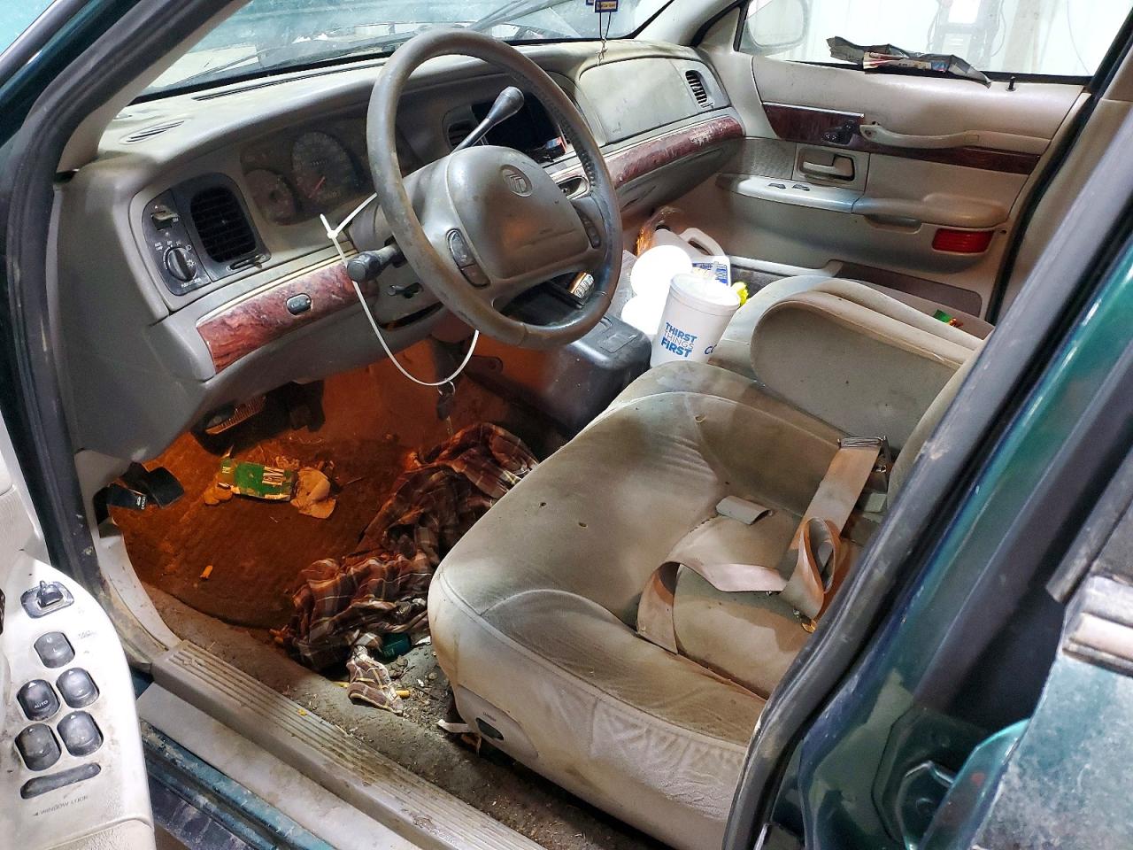 2000 MERCURY GRMARQUIS
