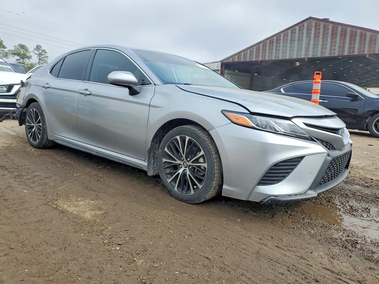 2020 TOYOTA CAMRY