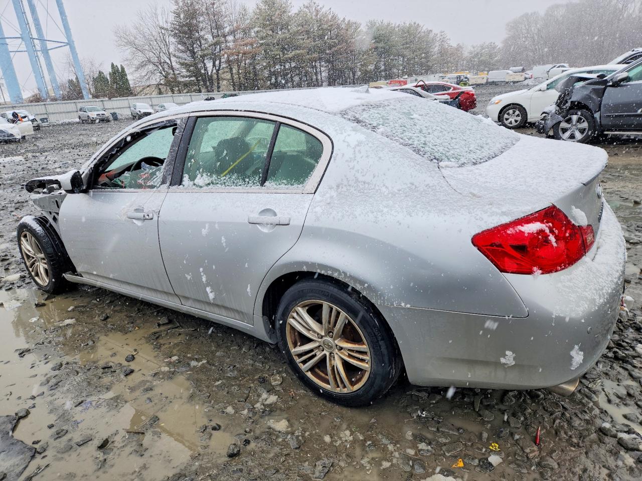 2012 INFINITI G37