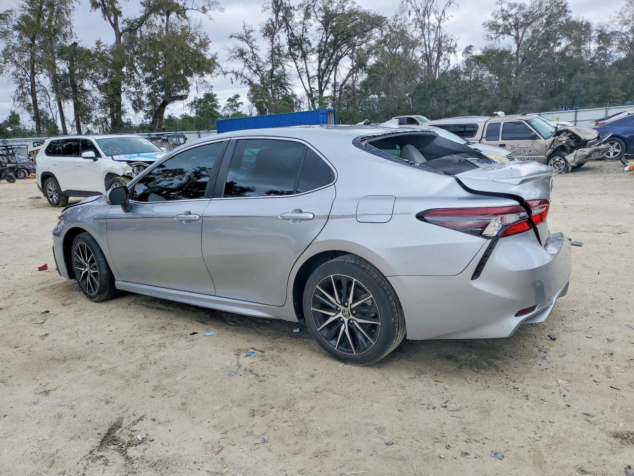 2022 TOYOTA CAMRY