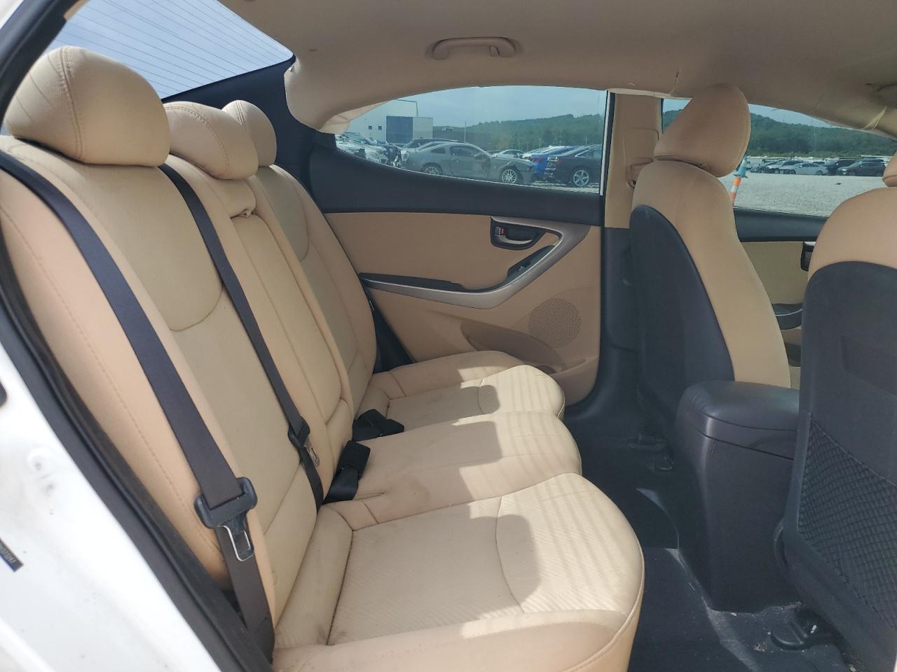 2013 HYUNDAI ELANTRA