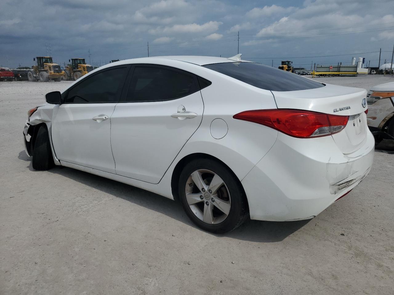 2013 HYUNDAI ELANTRA