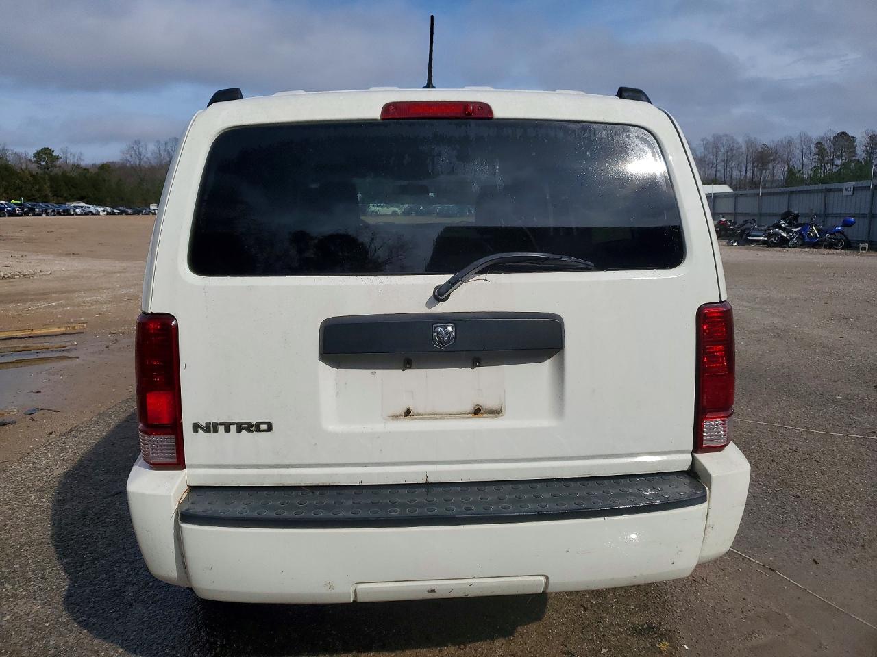 2008 DODGE NITRO