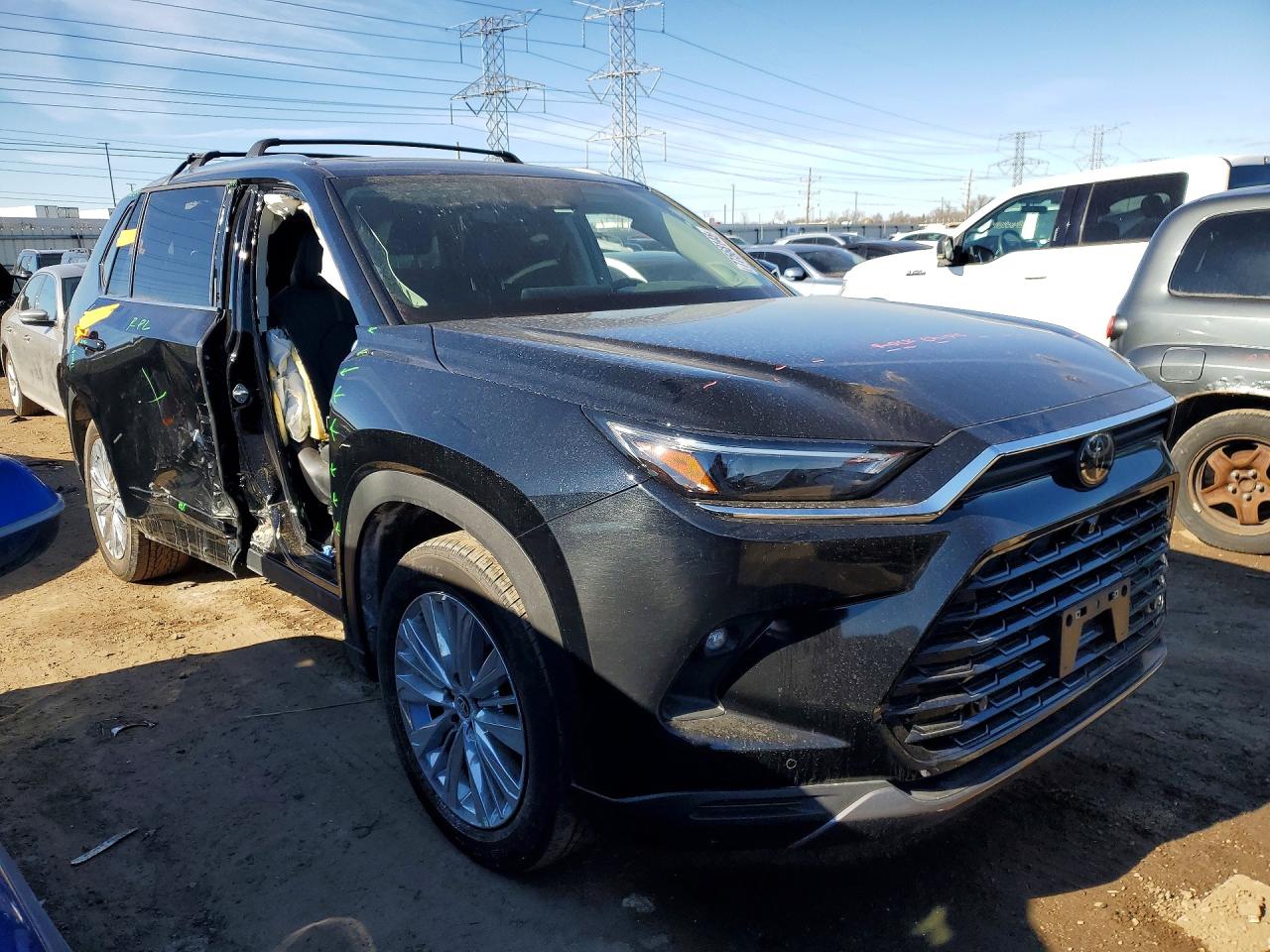 2025 TOYOTA GRAND HIGH